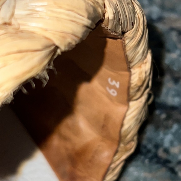 Robert Clergerie RAFFIA slides, Pre-Loved (39) - Picture 6 of 7